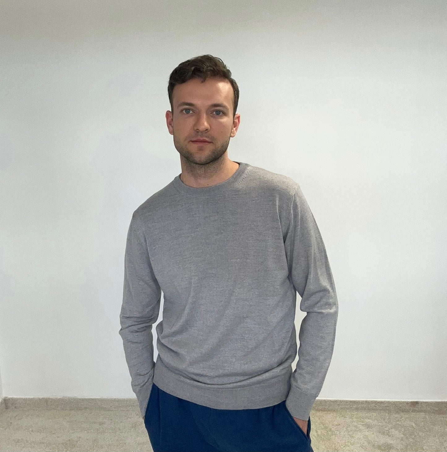 Mens's round neck Merino wool Sweater "Maison O"