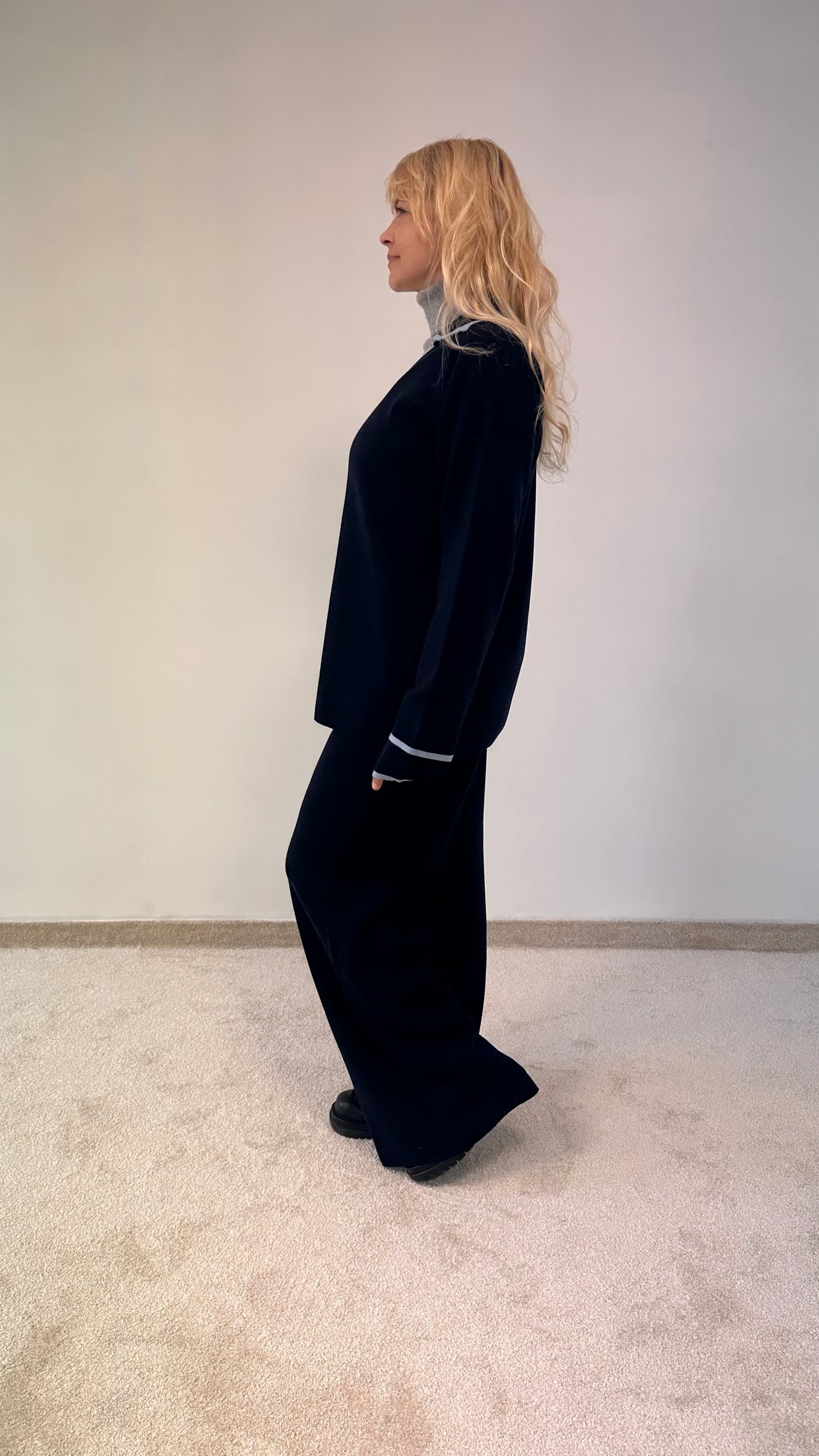 Merino wool suit “Mia”