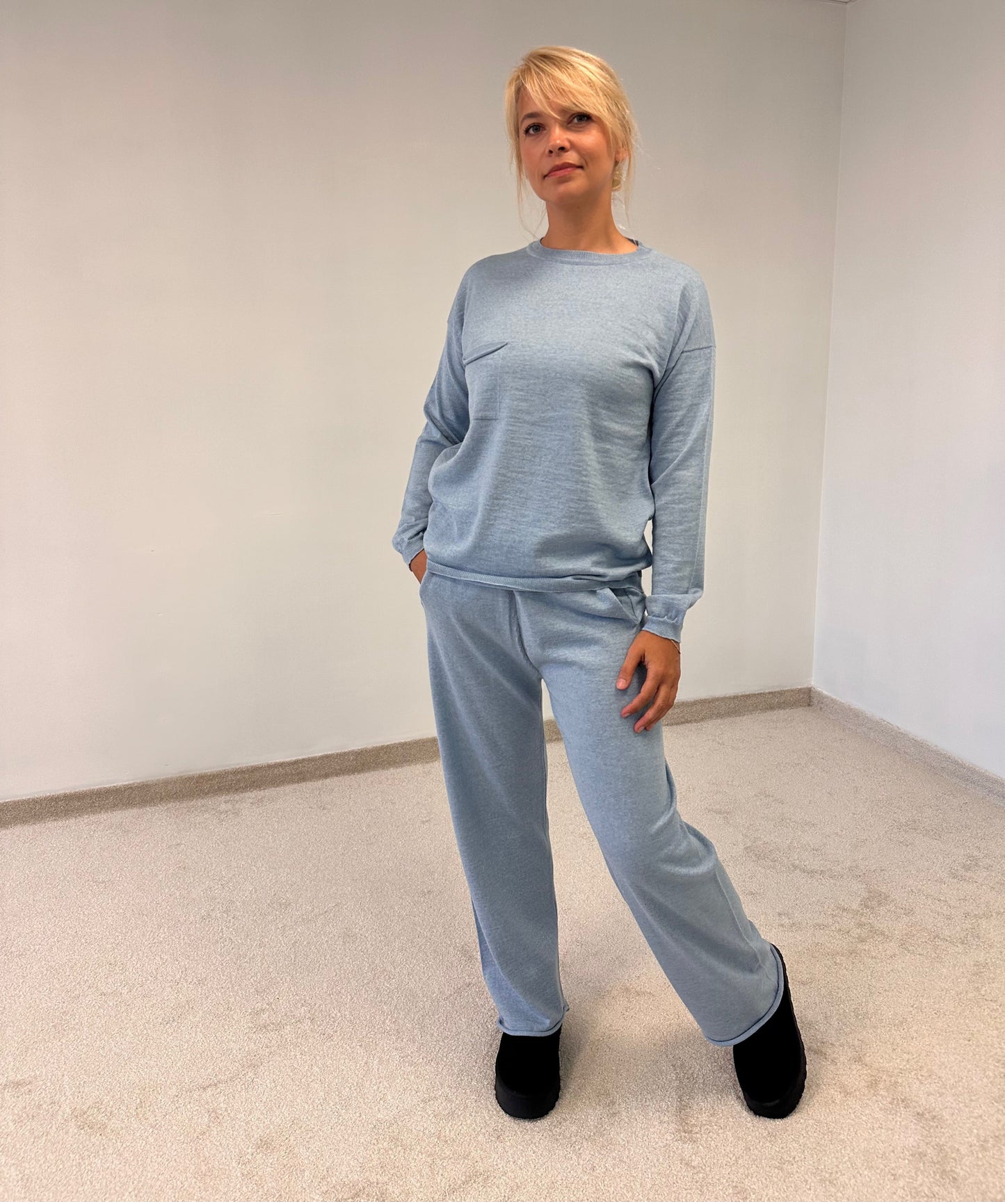 Solid tracksuit in Merino wool "Magnolia"