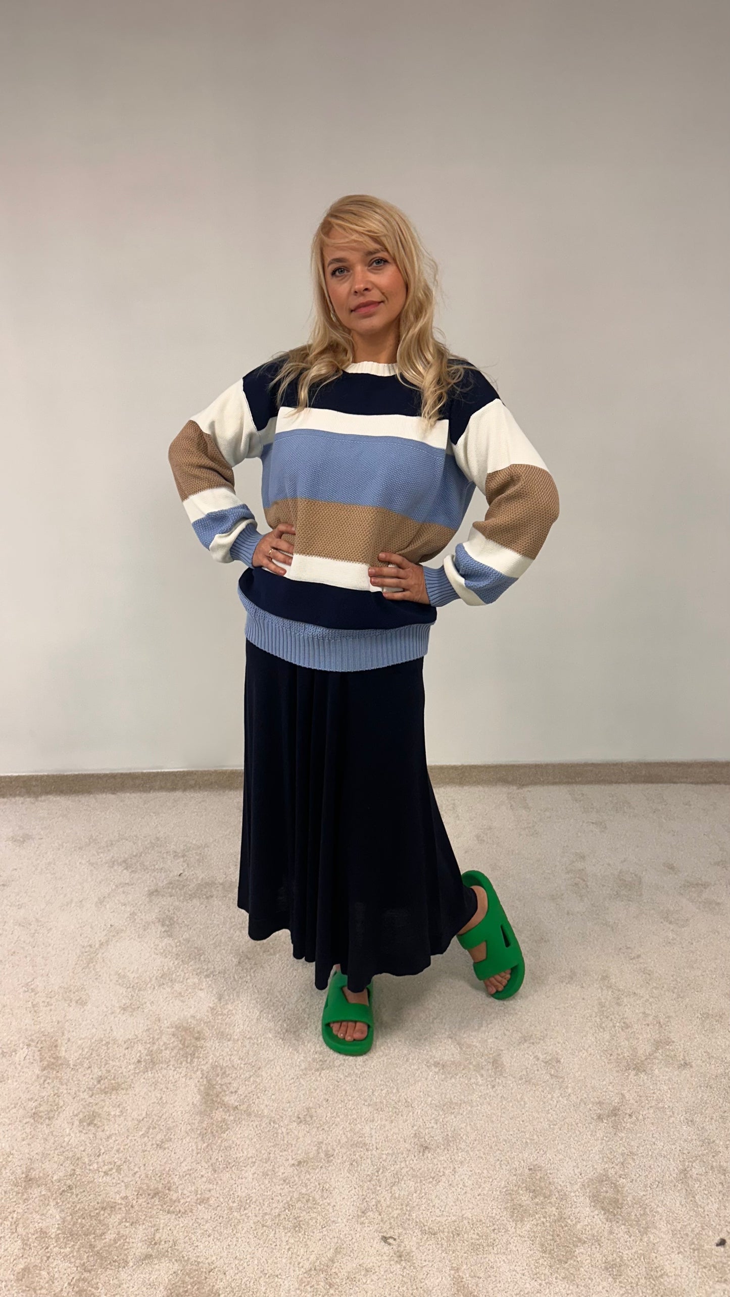 Organic cotton sweater “Sharlote”