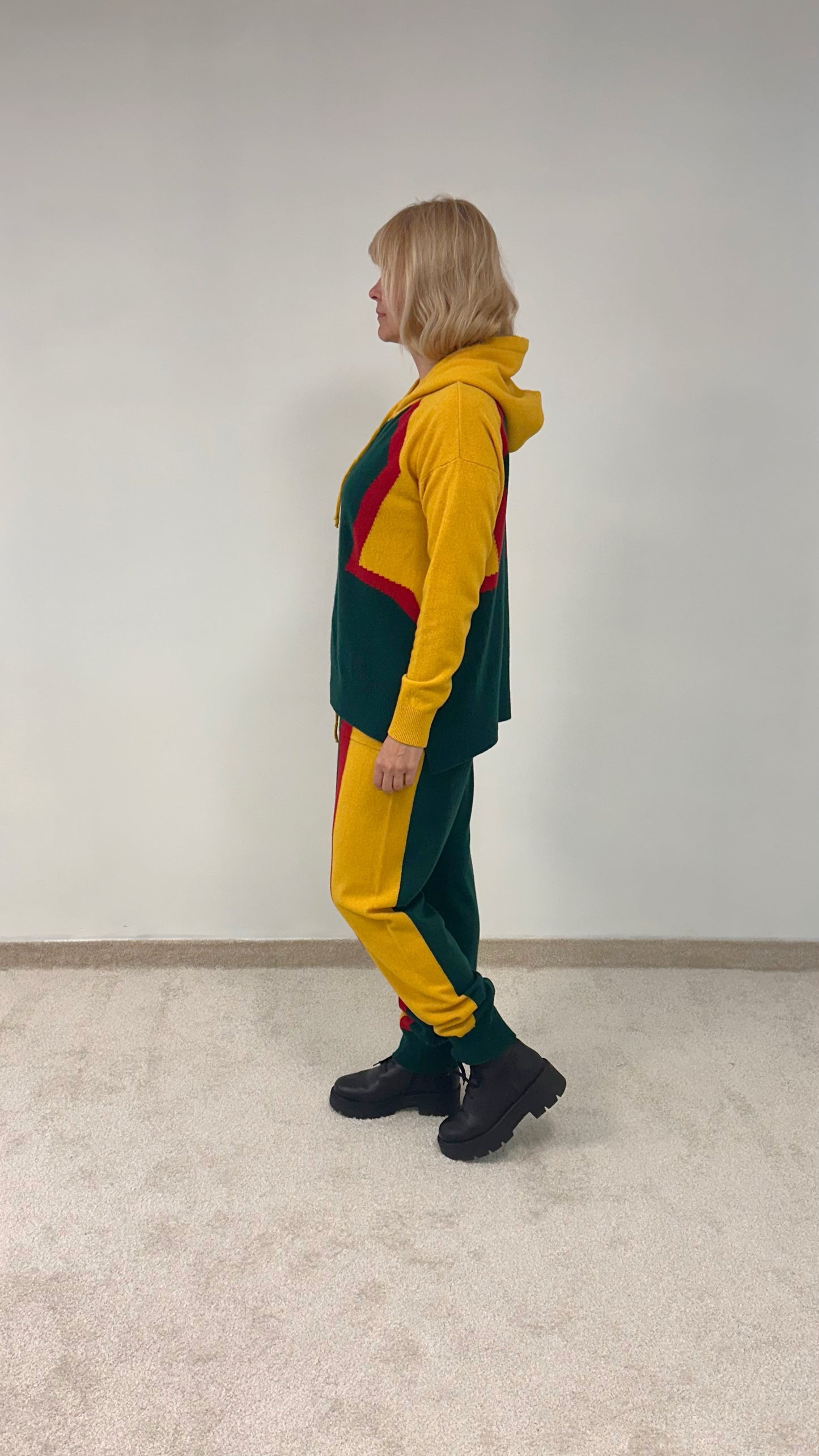 Lithuanian motive knitted tracksuit
