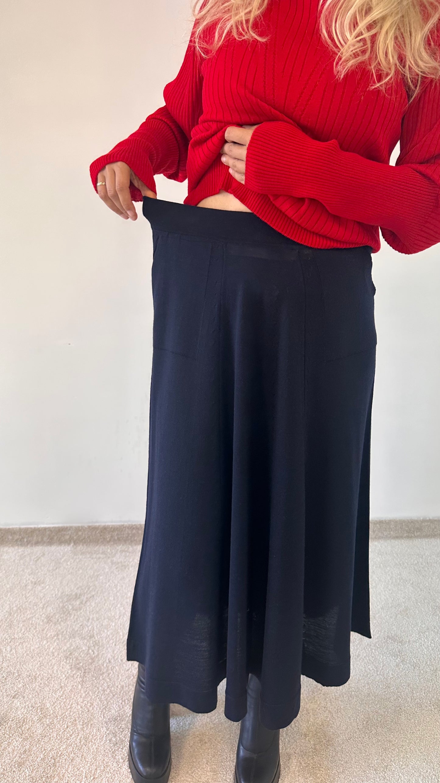 Merino wool Skirt with pockets "Stephania"