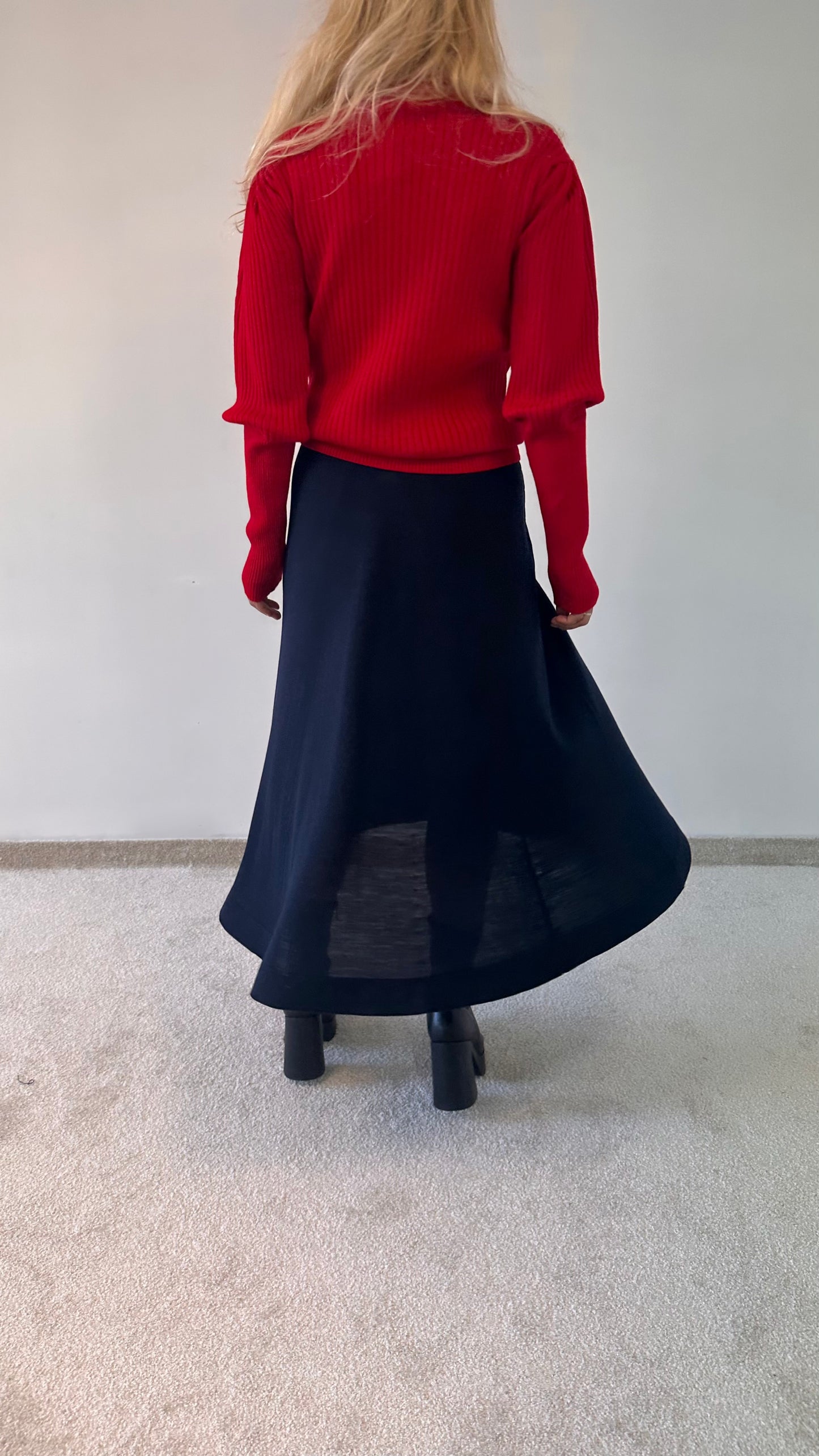 Merino wool Skirt with pockets "Stephania"