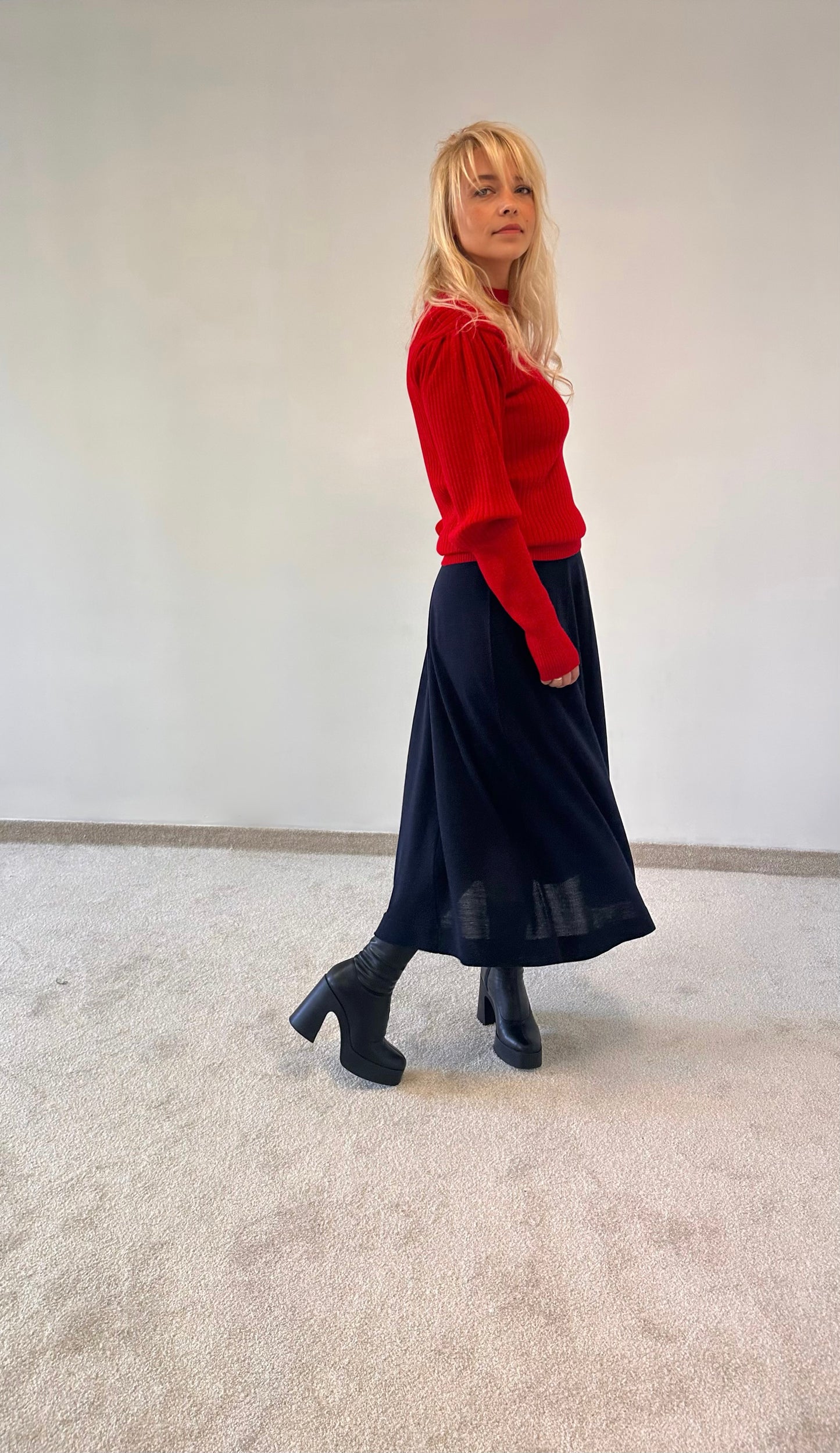 Merino wool Skirt with pockets "Stephania"