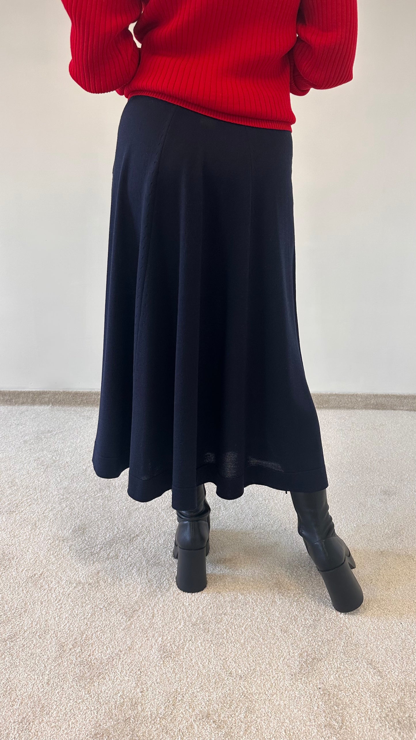 Merino wool Skirt with pockets "Stephania"