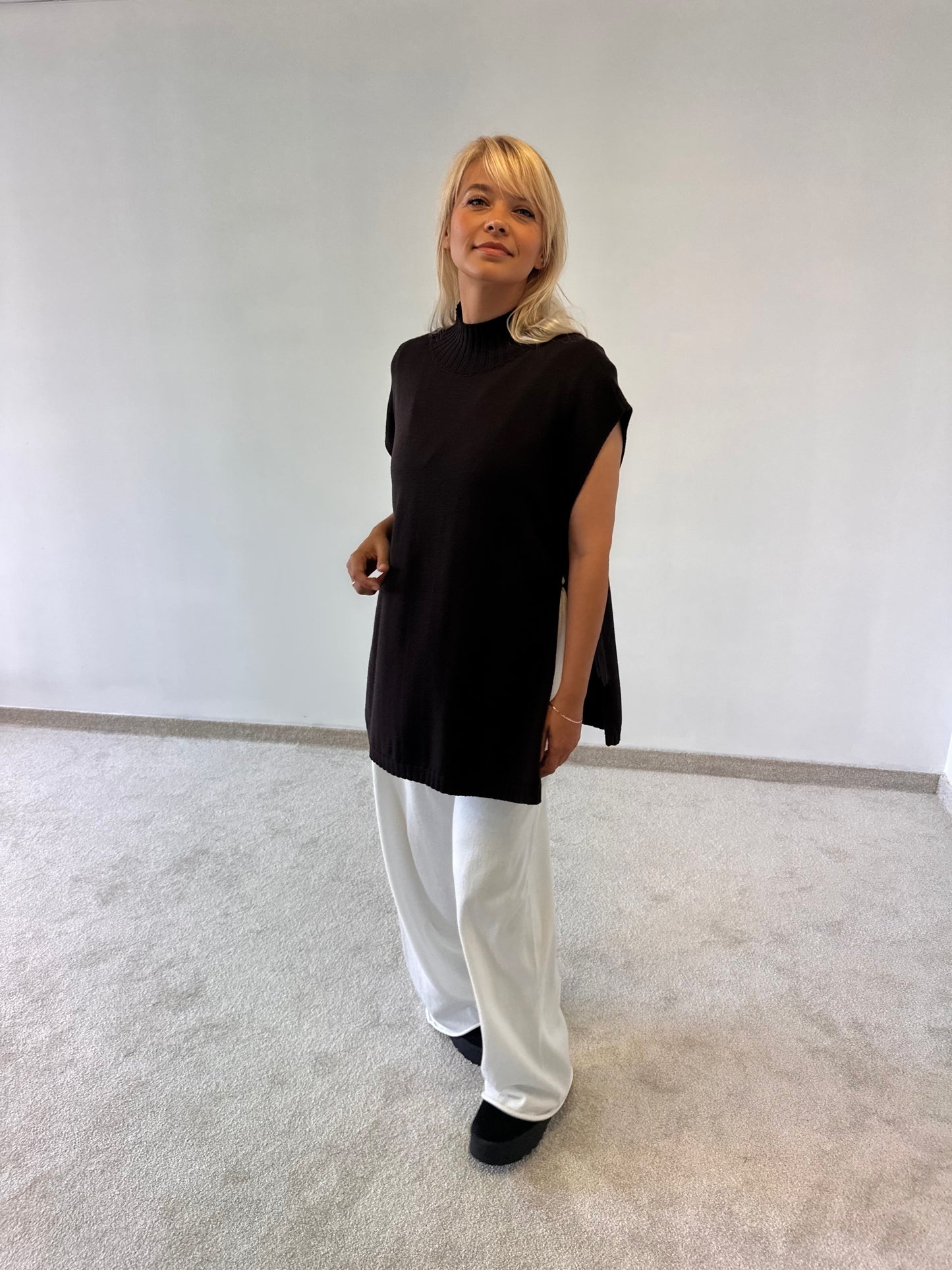 One size Merino wool Vest