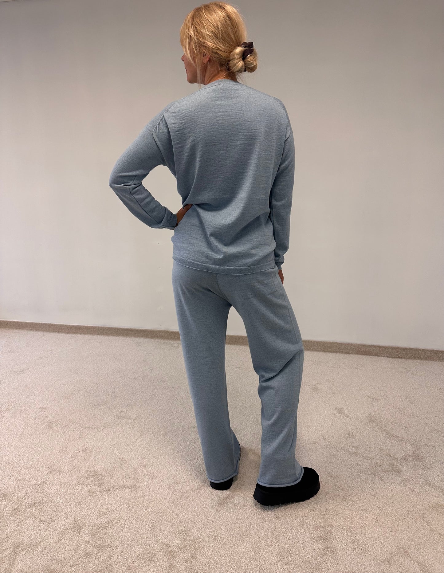 Solid tracksuit in Merino wool "Magnolia"