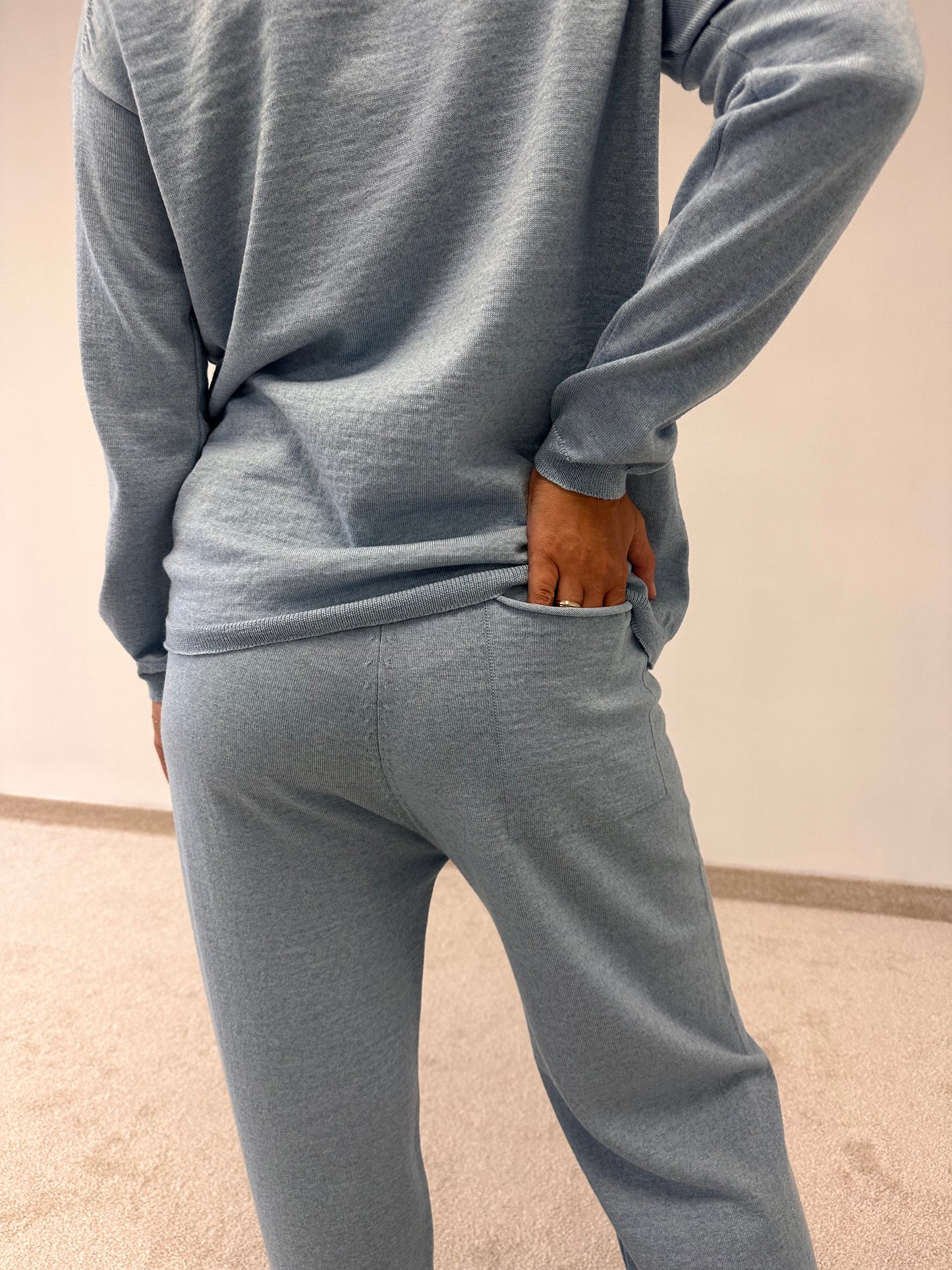Solid tracksuit in Merino wool "Magnolia"