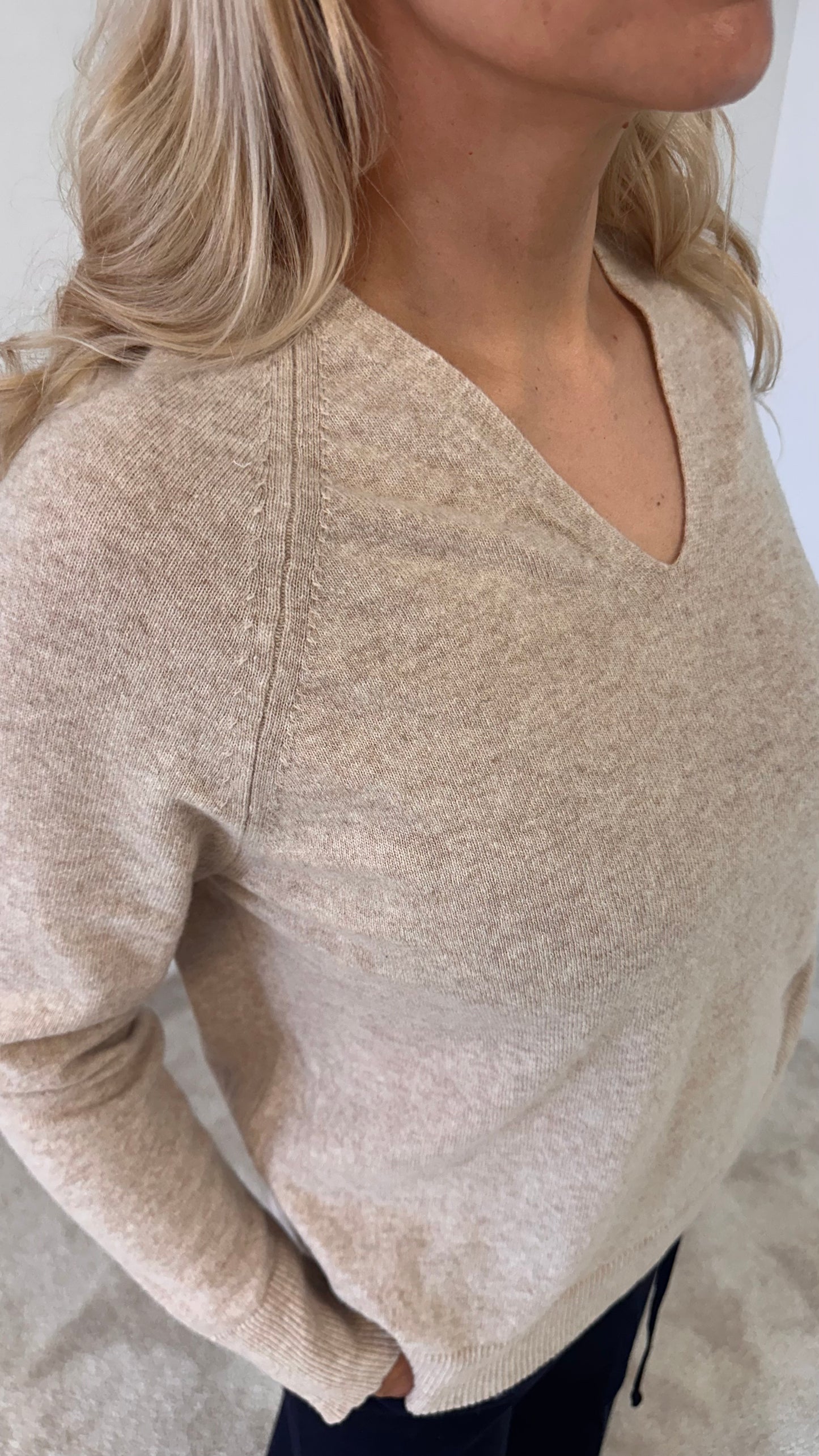 Reglan V-neck "Lilli"