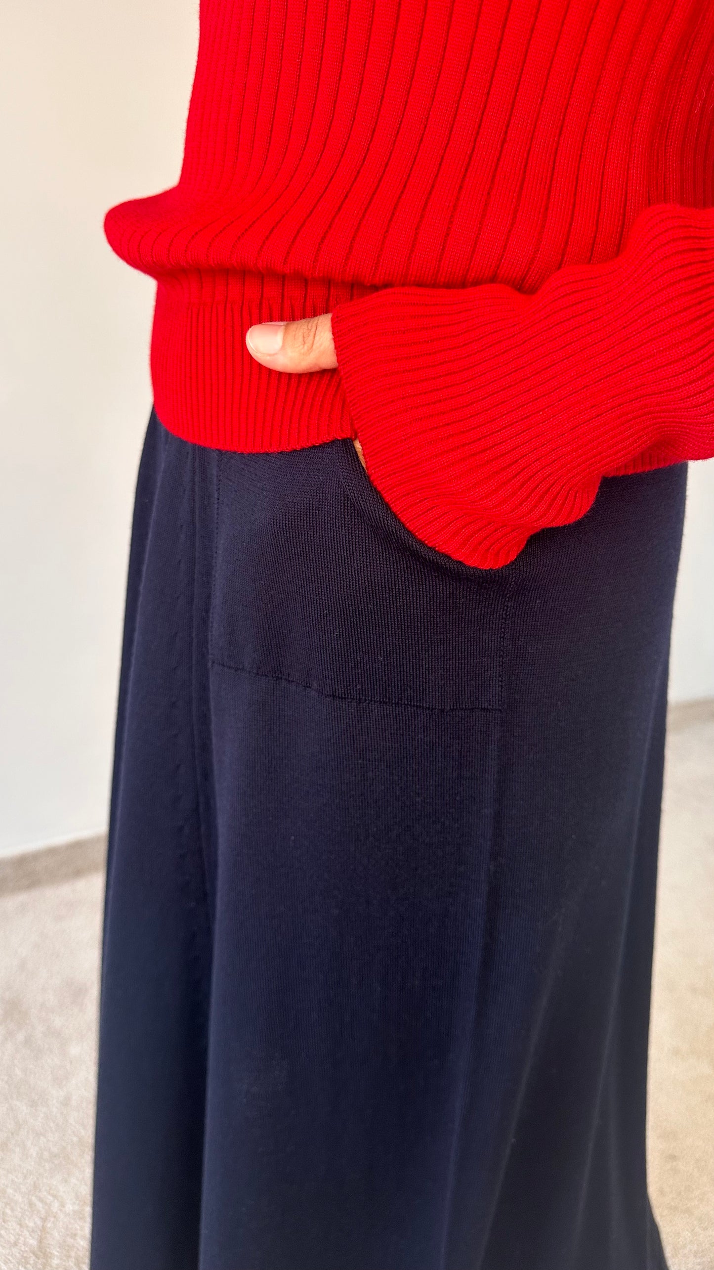Merino wool Skirt with pockets "Stephania"