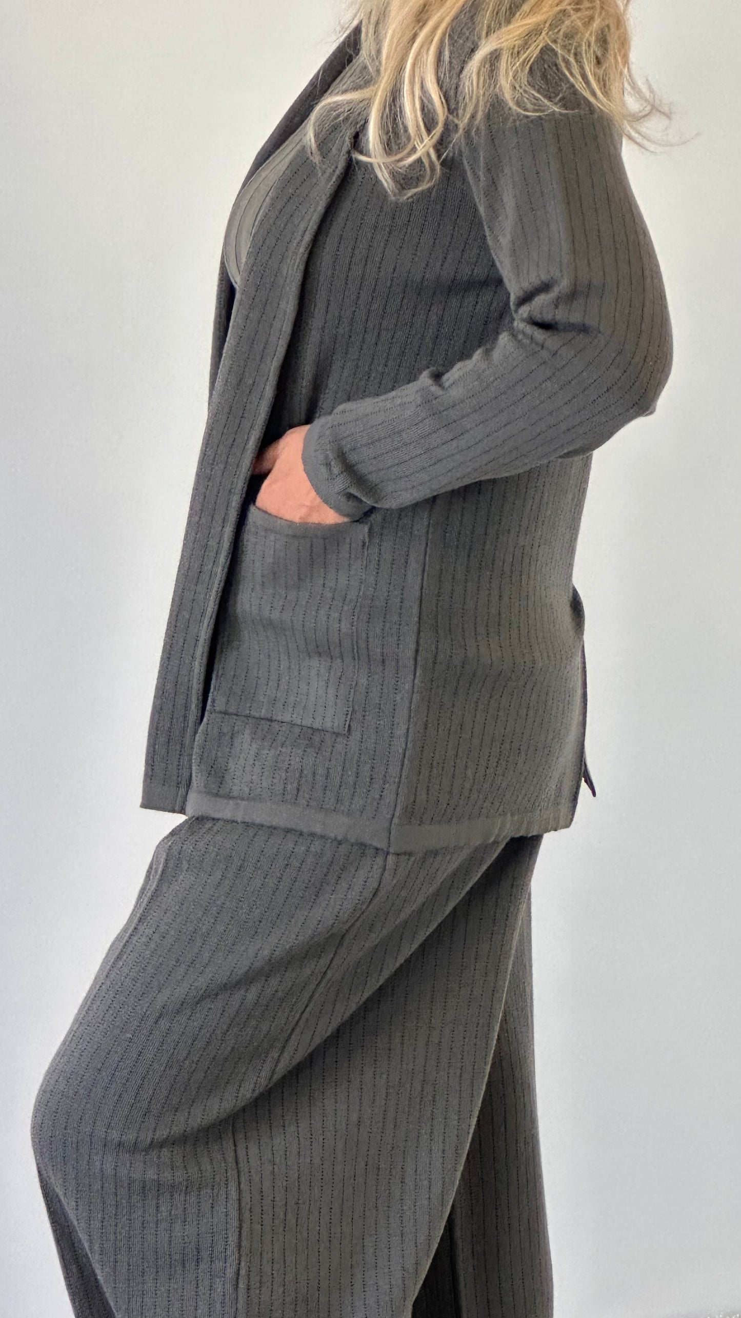 Elegant suit in Merino wool "Sandra"