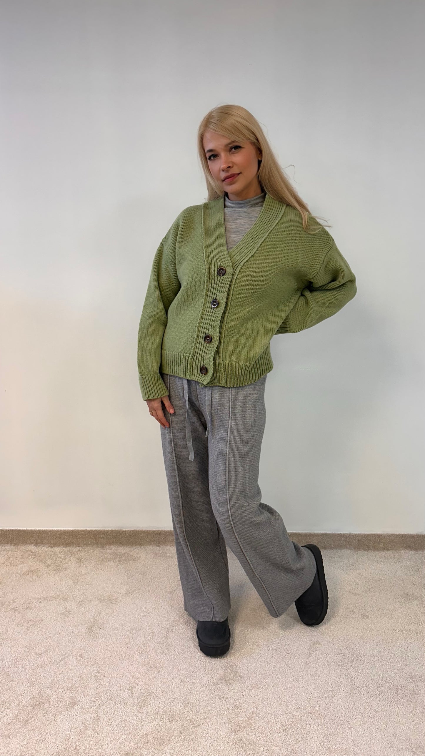 Wool Cashmere Cardigan “Madara”