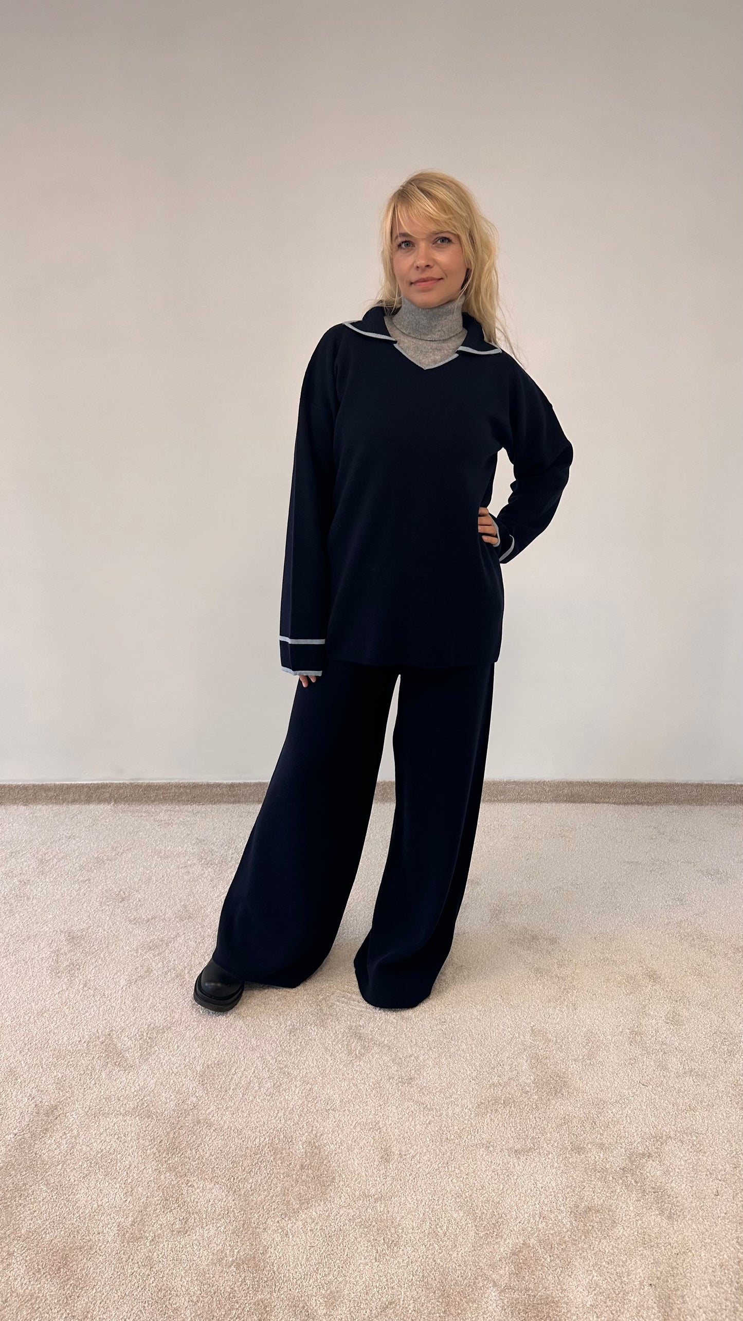 Merino wool suit “Mia”