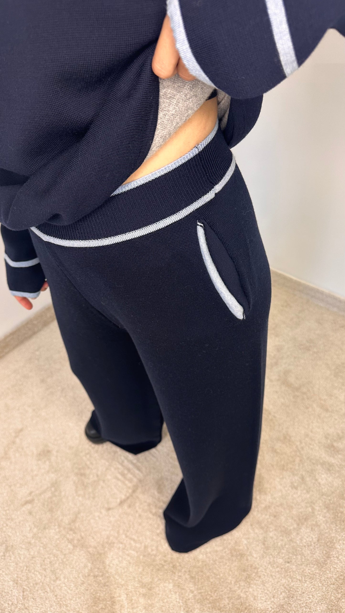 Merino wool suit “Mia”