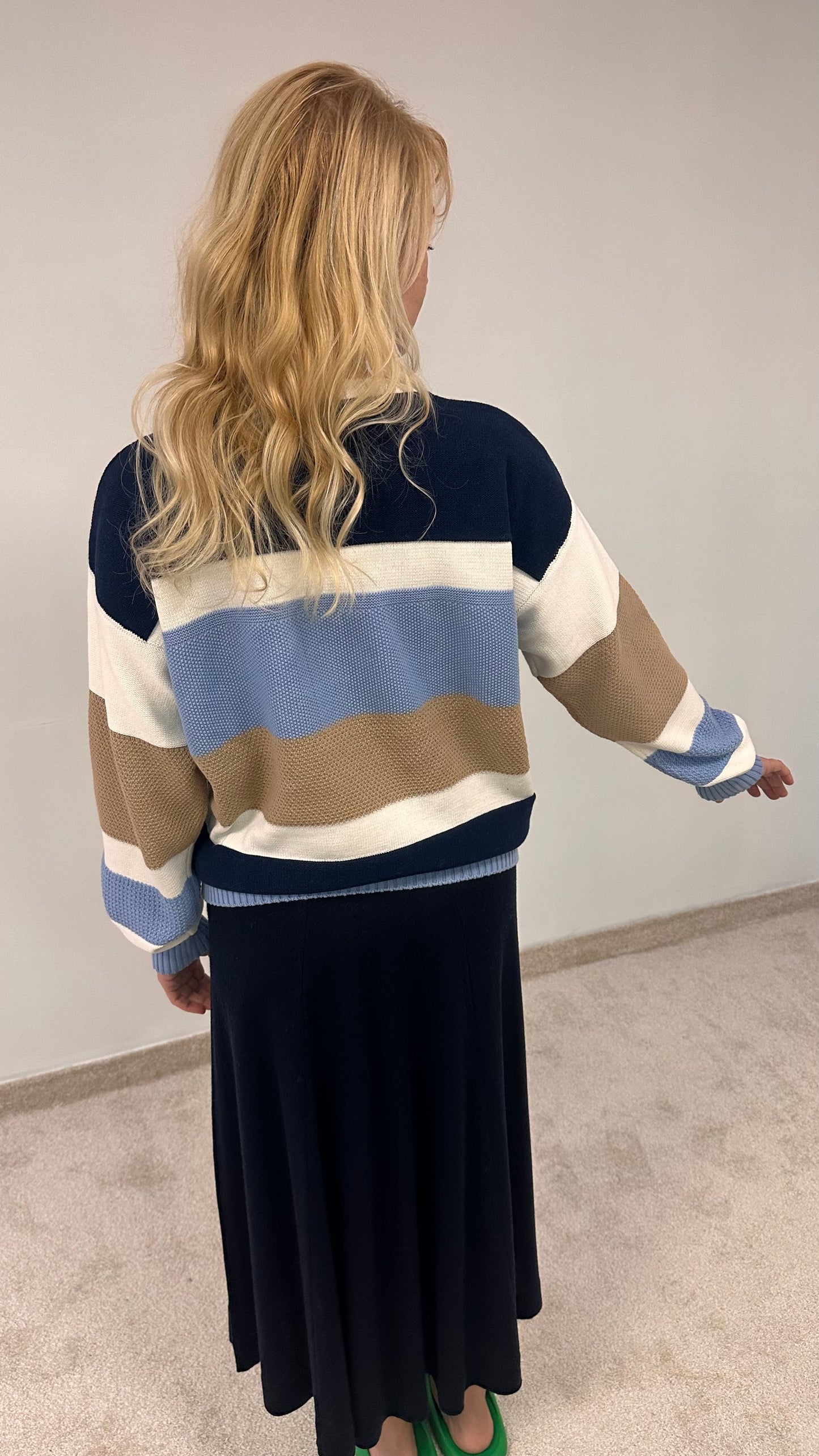 Organic cotton sweater “Sharlote”